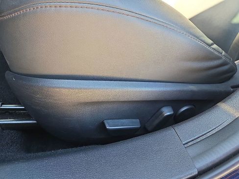 Used 2024 MAZDA MAZDA3 s image 22