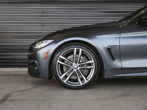 Used 2020 BMW 440i Coupe w/ M Sport Package image 12
