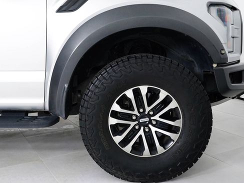 Used 2019 Ford F150 Raptor w/ Equipment Group 802A Luxury AWD/4WD image 16