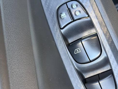 Used 2025 Nissan Altima 2.5 SV FWD image 20