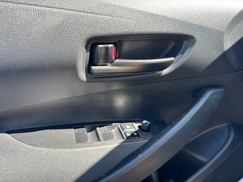 Used 2024 Toyota Corolla LE FWD image 17