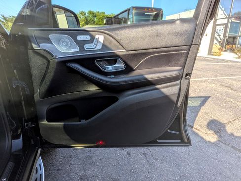 Used 2023 Mercedes-Benz GLS 450 4MATIC image 31