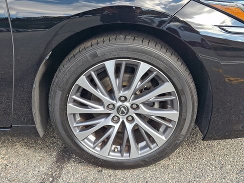 Certified 2021 Lexus ES 250 w/ Premium Package AWD/4WD image 10