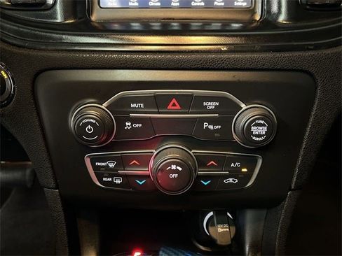Used 2021 Dodge Charger SXT w/ Blacktop Package image 50