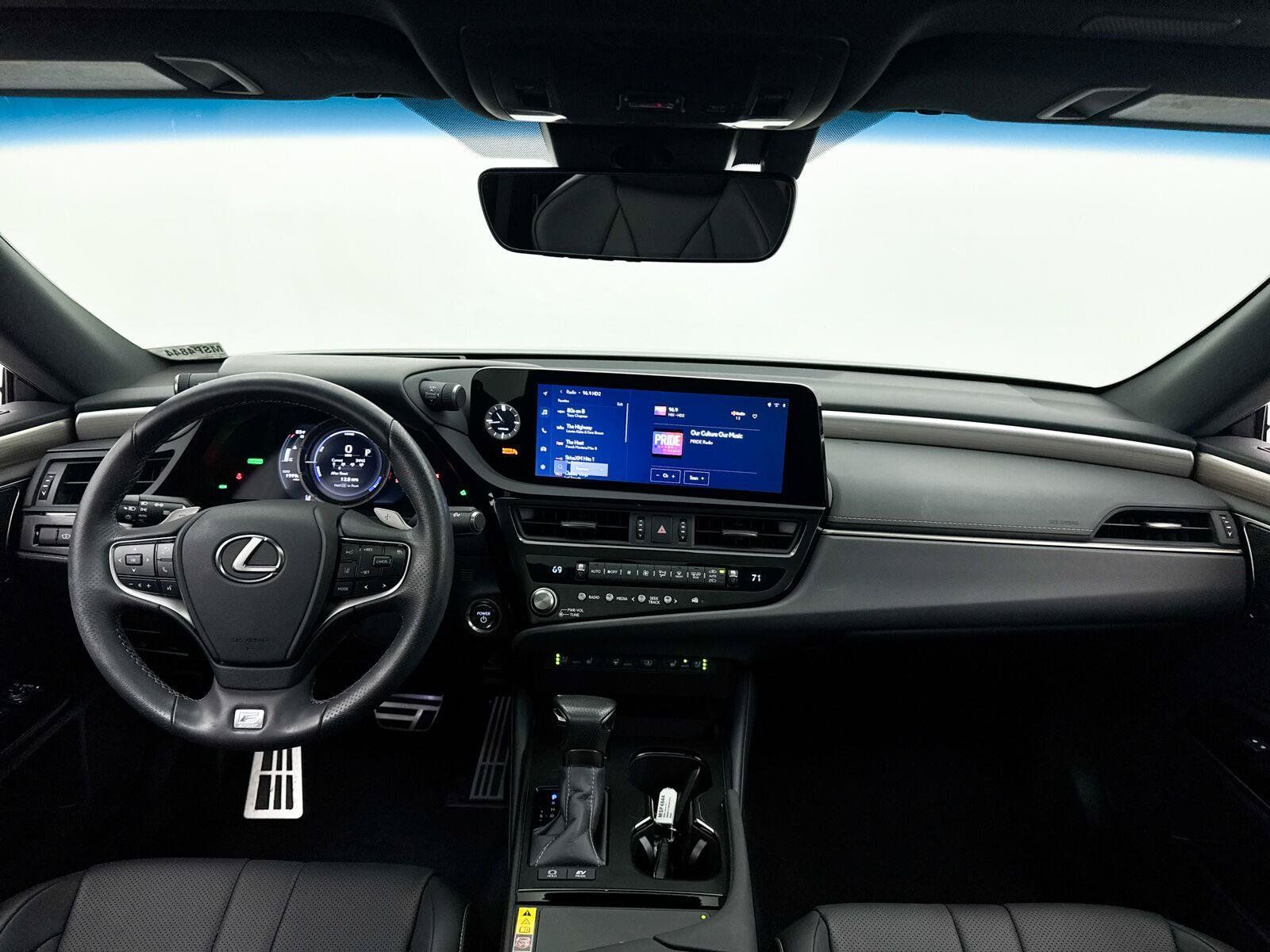 Used 2024 Lexus ES 300h F Sport w/ Accessory Package (Z1) FWD image 21