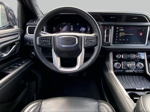 Used 2024 GMC Yukon XL Denali AWD/4WD image 6