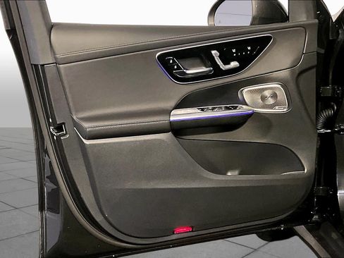 New 2027 Mercedes-Benz GLC 350e 4MATIC image 11