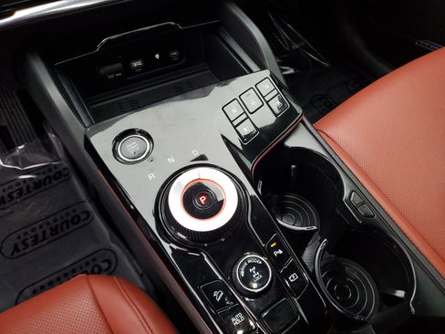 Certified 2023 Kia Sportage SX Prestige image 27