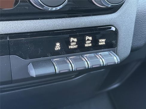 New 2026 RAM 1500 Express RWD image 29