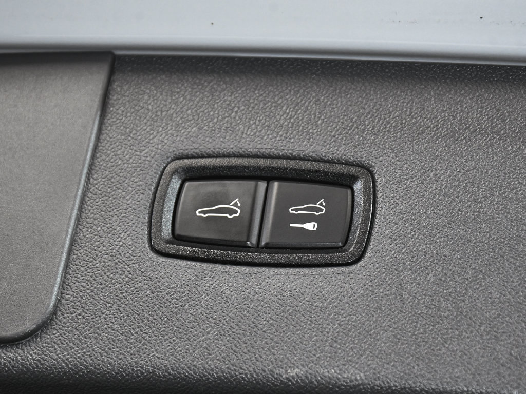 Used 2021 Porsche Cayenne GTS w/ Premium Package Plus AWD/4WD image 68