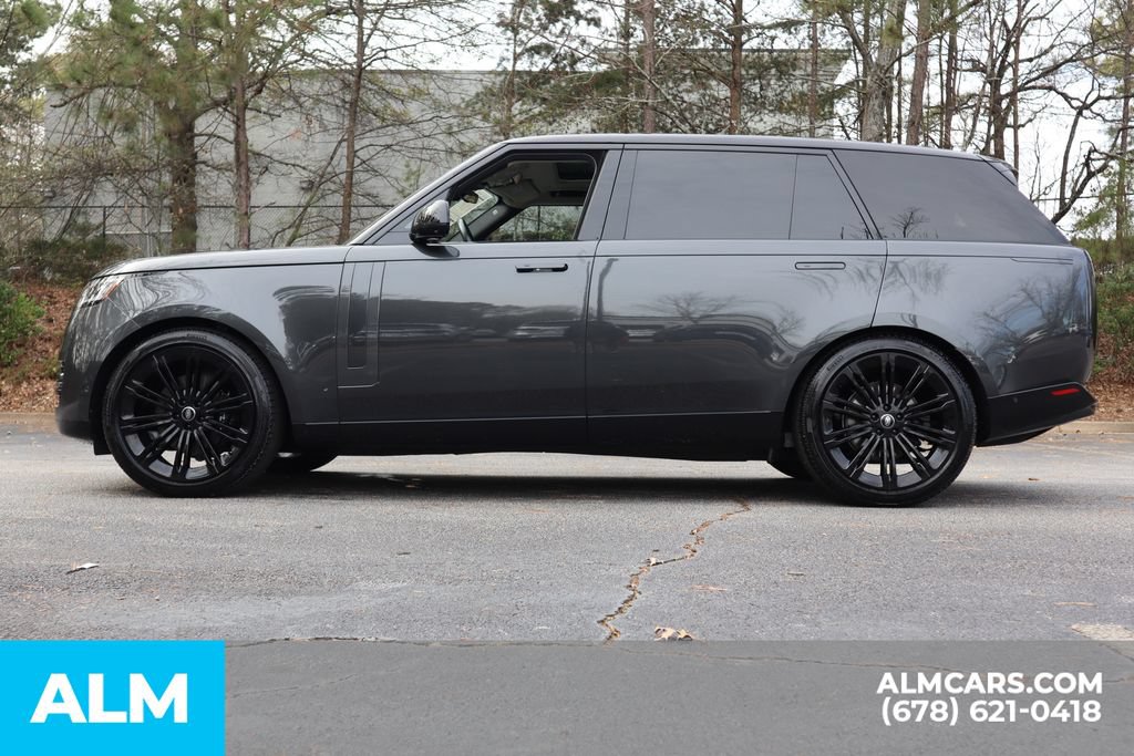 Used 2025 Land Rover Range Rover Long Wheelbase SE AWD/4WD image 9
