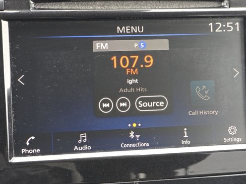 Used 2020 Nissan Rogue SV image 29