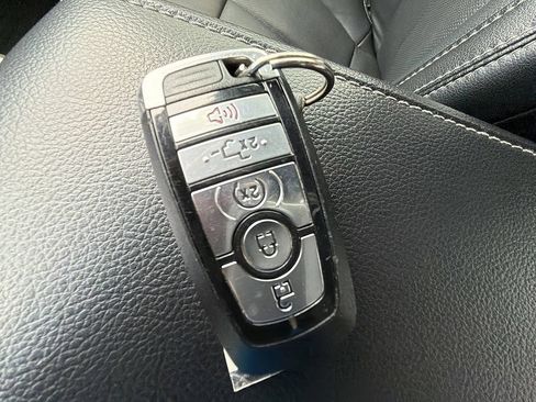 Used 2020 Ford F150 Lariat w/ Equipment Group 502A Luxury AWD/4WD image 28