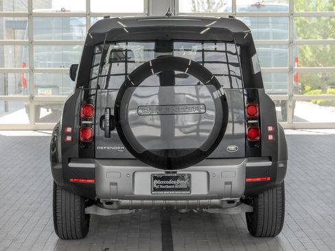 Used 2023 Land Rover Defender 110 SE AWD/4WD image 14
