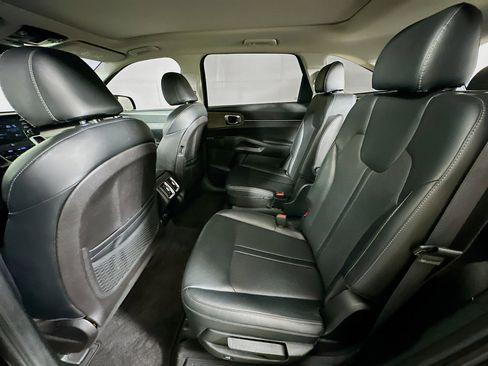 Used 2021 Kia Sorento EX w/ Panoramic Sunroof Package FWD image 27