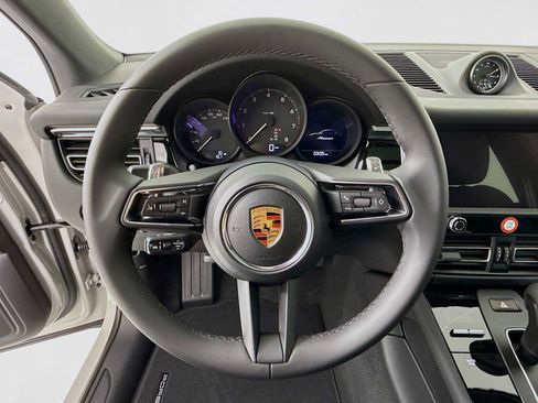 New 2026 Porsche Macan image 15