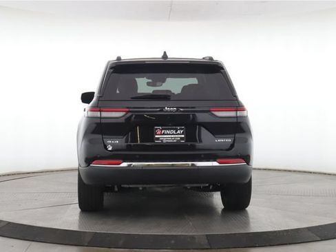 Used 2023 Jeep Grand Cherokee Limited AWD/4WD image 11