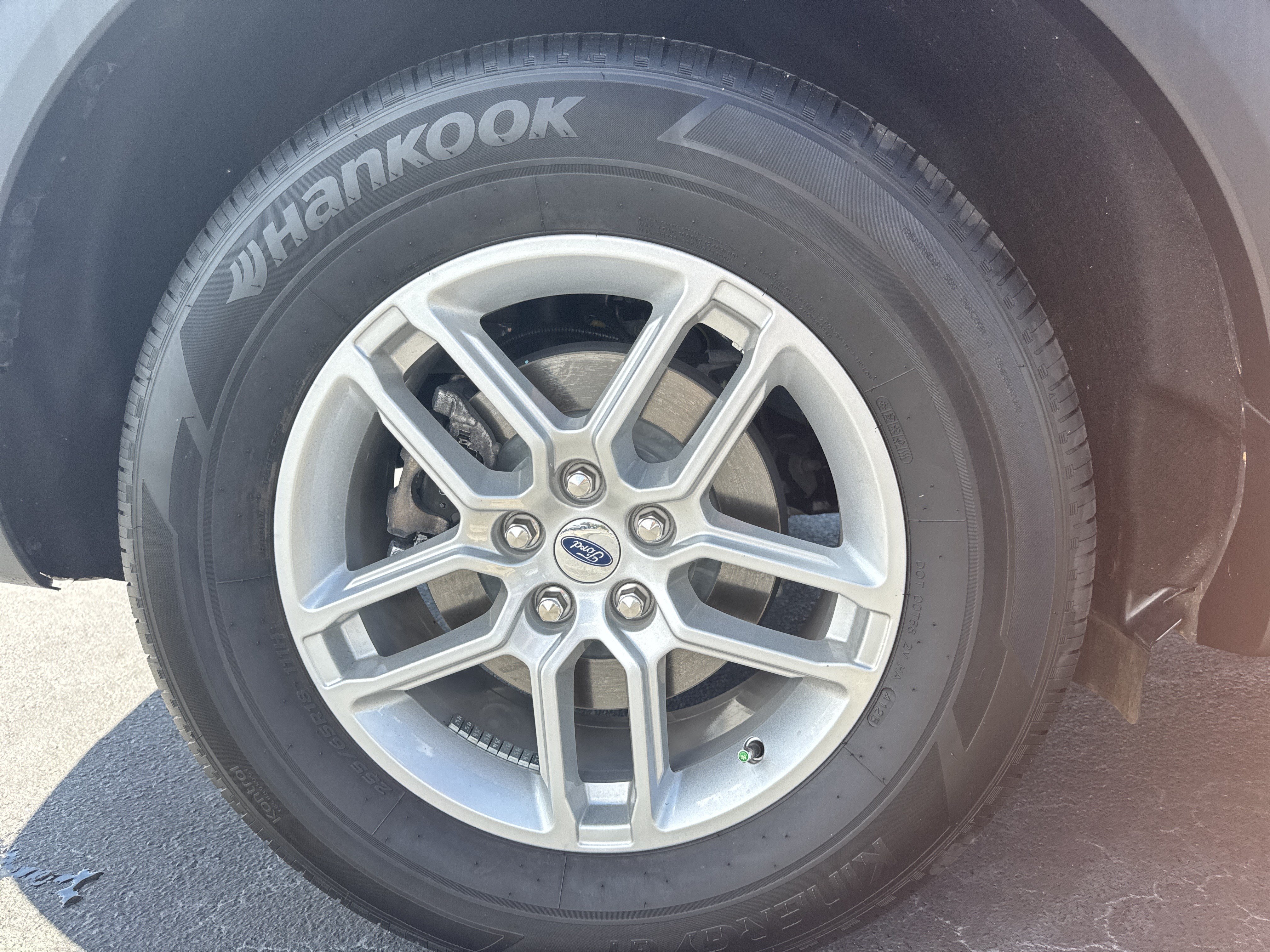Used 2026 Ford Explorer Active w/ Active Comfort Package RWD image 21