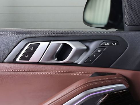 Used 2020 BMW X6 xDrive40i w/ Premium Package image 29