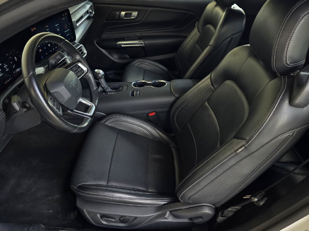 Used 2025 Ford Mustang Premium RWD image 23