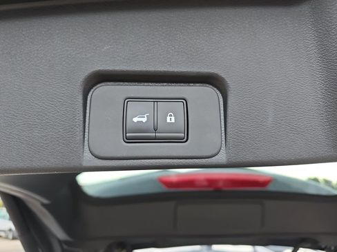 Used 2025 Nissan Rogue SV w/ Rock Creek Premium Package image 17