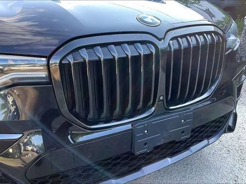 Used 2021 BMW X7 M50i w/ Executive Package AWD/4WD image 31