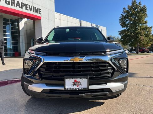 Used 2025 Chevrolet TrailBlazer LT image 4