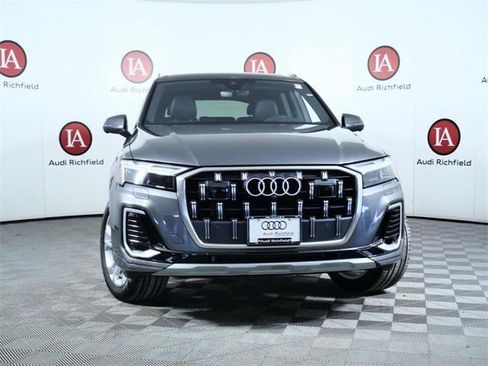 Used 2025 Audi Q7 2.0T Premium Plus image 3