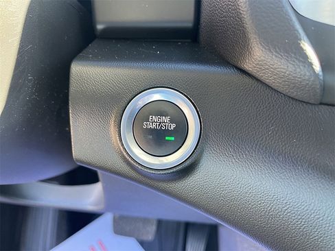 Used 2023 GMC Terrain SLE w/ Driver Convenience Package image 26