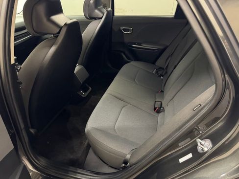 Used 2025 Kia K4 LXS image 30