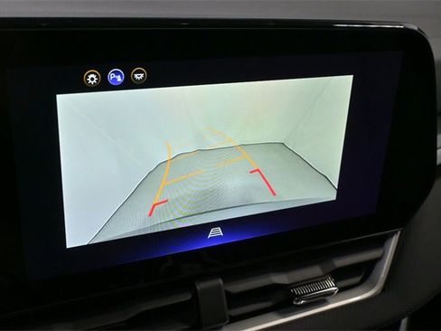 New 2026 Chevrolet Equinox LT w/ Convenience Package II image 21