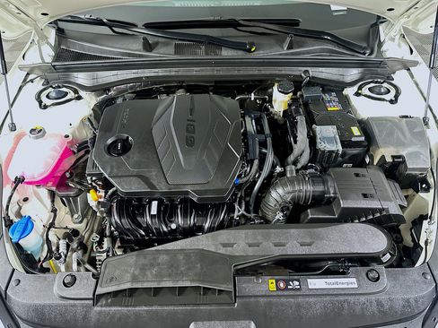 Used 2025 Kia K5 GT-Line image 32