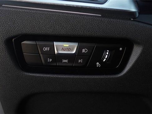 Used 2022 BMW 430i Convertible image 16