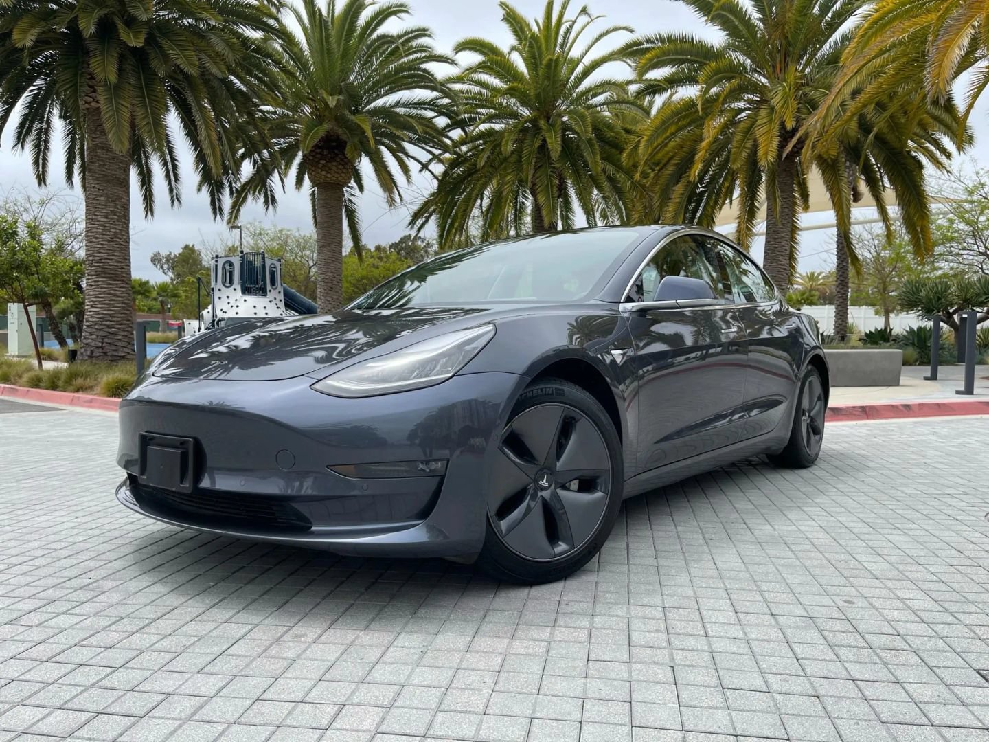 Used 2019 Tesla Model 3 Standard Range Plus RWD image 5