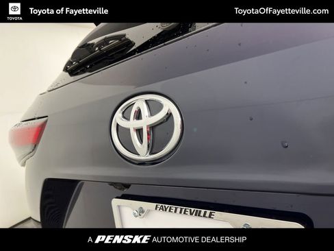 Used 2021 Toyota Highlander XLE image 15