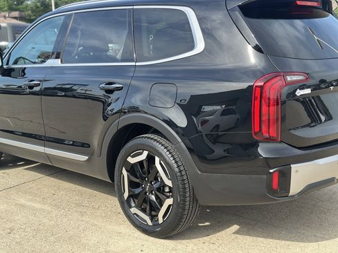 Used 2025 Kia Telluride S AWD/4WD image 4