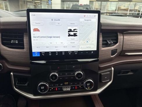 Used 2023 Ford Expedition Limited image 30