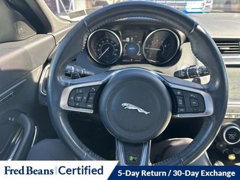 Used 2020 Jaguar E-PACE SE image 19