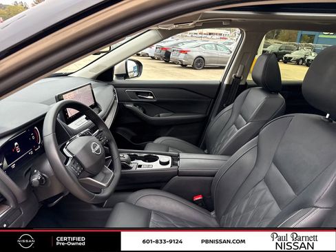 Certified 2025 Nissan Rogue Platinum image 25