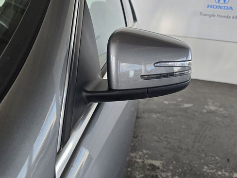 Used 2011 Mercedes-Benz C 300 Sedan image 48