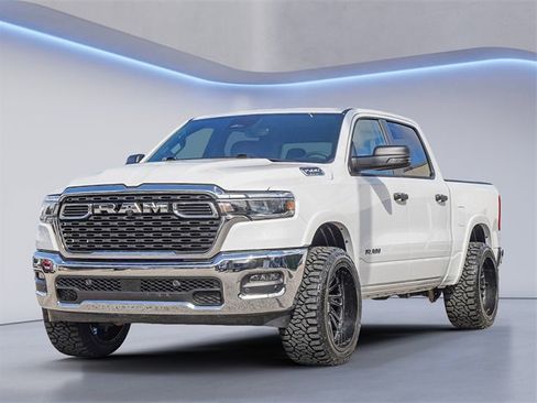 Used 2025 RAM 1500 Big Horn image 7