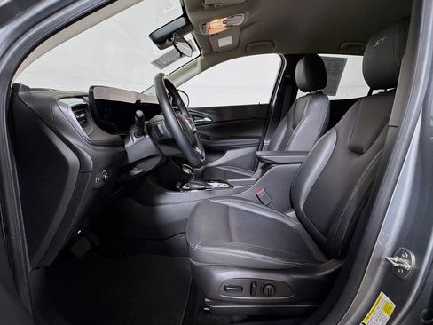 Used 2024 Buick Encore GX Sport Touring w/ Comfort Package FWD image 18