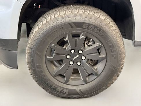 Used 2022 GMC Canyon AT4 AWD/4WD image 30