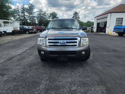 Used 2014 Ford Expedition XL AWD/4WD image 2