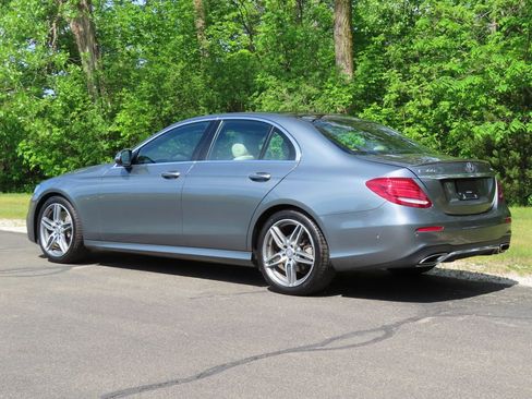 Used 2017 Mercedes-Benz E 300 4MATIC image 28