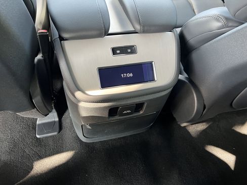 New 2025 Lincoln Navigator Reserve w/ Jet Appearance Package image 27