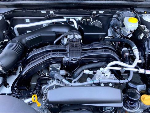 Certified 2025 Subaru Outback Limited AWD/4WD image 31