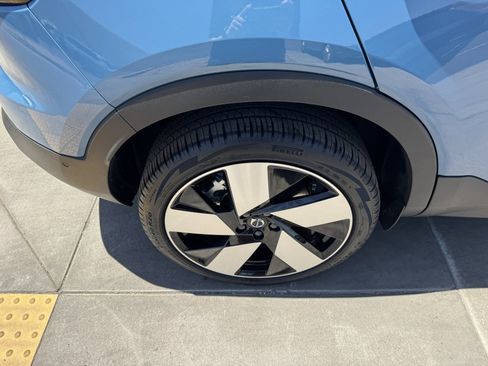 Used 2023 Volvo C40 P8 Recharge Ultimate image 15