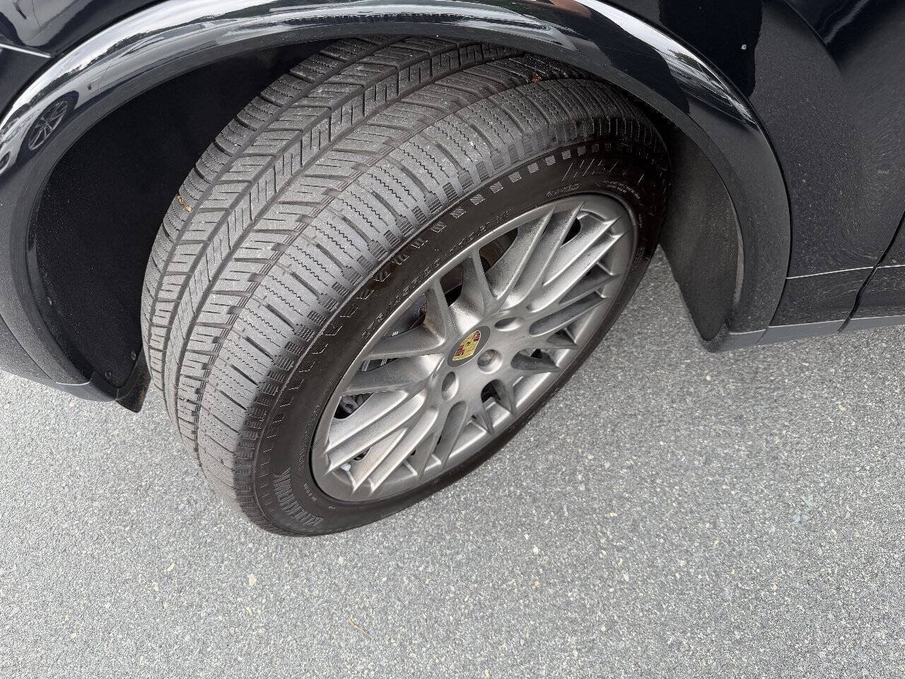 Used 2017 Porsche Cayenne Platinum Edition AWD/4WD image 25