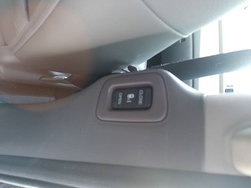 Used 2013 Honda Odyssey EX-L image 29